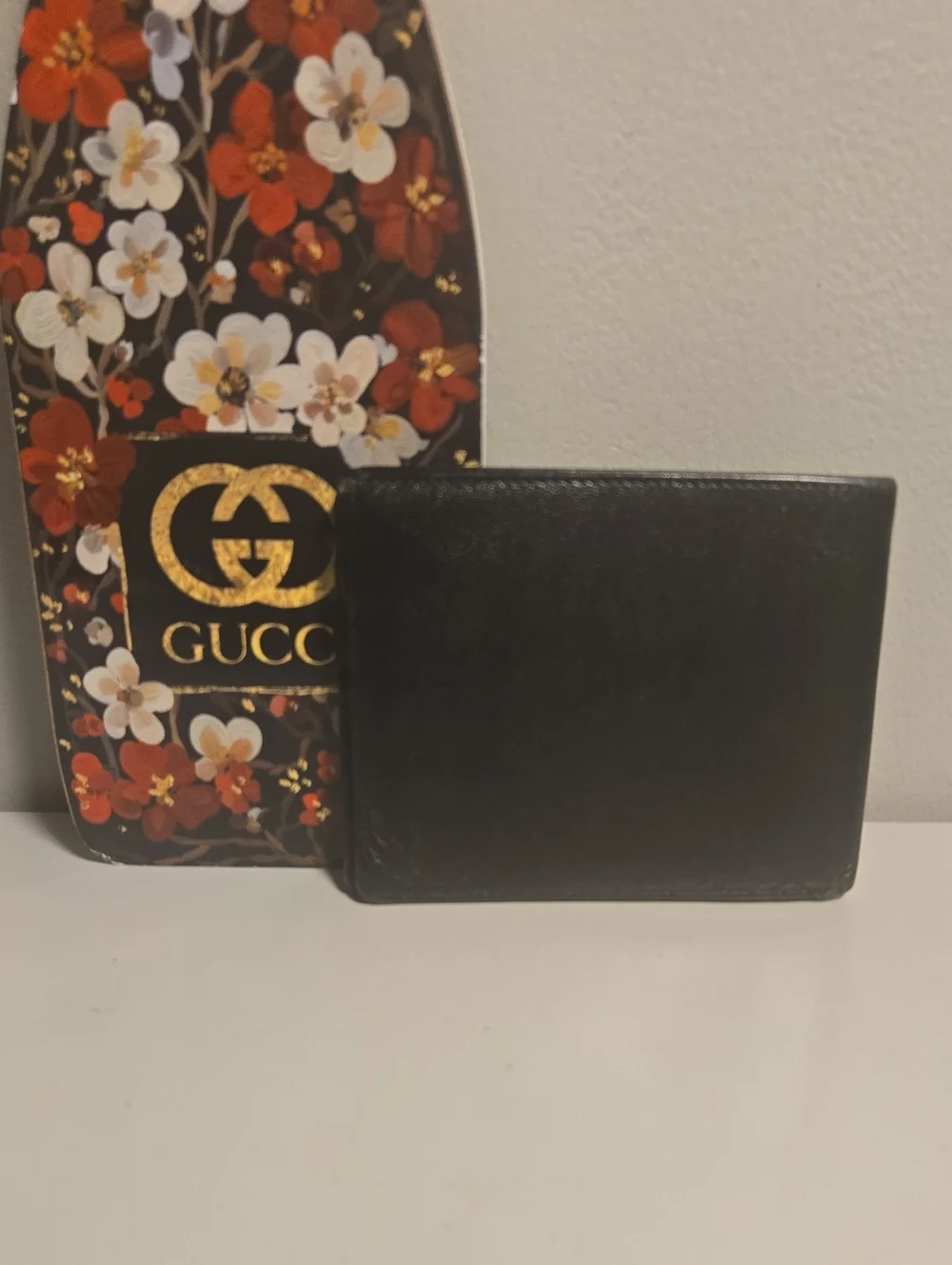 Gucci elegant black